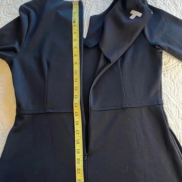 Talbots Stretchy Knit Dress Women’s Size 8 Solid Black Pockets Fit and Flare - Picture 13 of 17